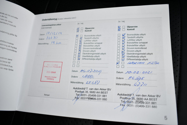 Porsche Cayenne 3.0 Pano Chrono+Sport Trekh Luchtv 21inch BOSE Sfeer