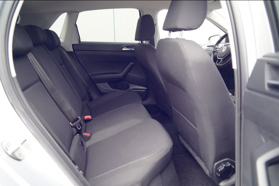 Volkswagen Polo 1.0 TSI R-Line Edition / 38dkm NAP / Facelift / Navi / Adaptieve Cruise / Automaat / NL-Auto