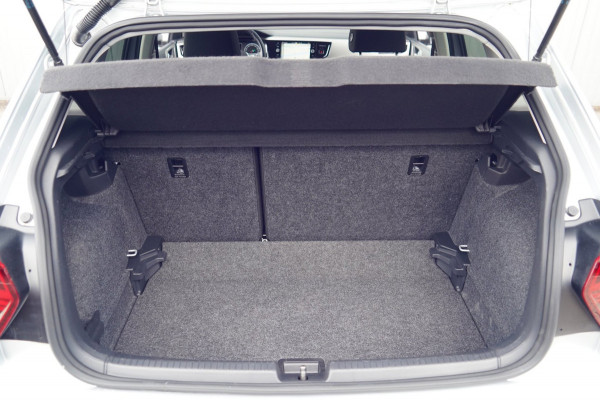 Volkswagen Polo 1.0 TSI R-Line Edition / 38dkm NAP / Facelift / Navi / Adaptieve Cruise / Automaat / NL-Auto