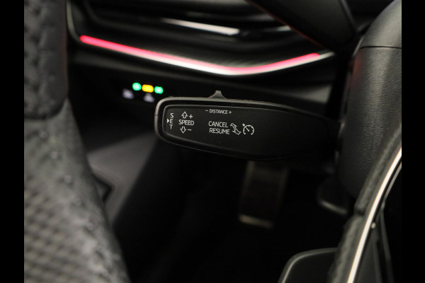 Škoda Superb Combi Sportline Business PHEV 1.5 TSI 204 pk 6 versn. DSG | Panoramadak, elektrisch bedienbaar | Trekhaak, wegklapbaar | Travel Assist Plus Sportline | Dynamic Chassis Control Pakket | CANTON Soundsystem | Lichtmetalen velgen 19 inch Aniara Aero zilver