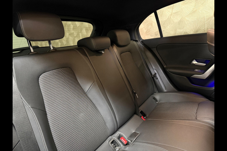 Mercedes-Benz A-Klasse 250 e Premium Plus | Pano | Sfeerverlichting | Memory | Camera | Carplay | Stoelverwarming |