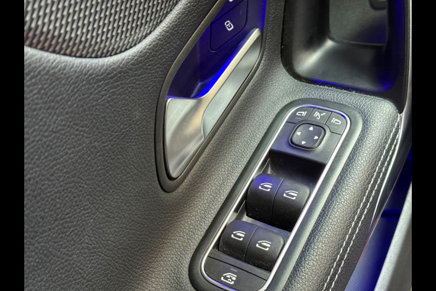 Mercedes-Benz A-Klasse 250 e Premium Plus | Pano | Sfeerverlichting | Memory | Camera | Carplay | Stoelverwarming |