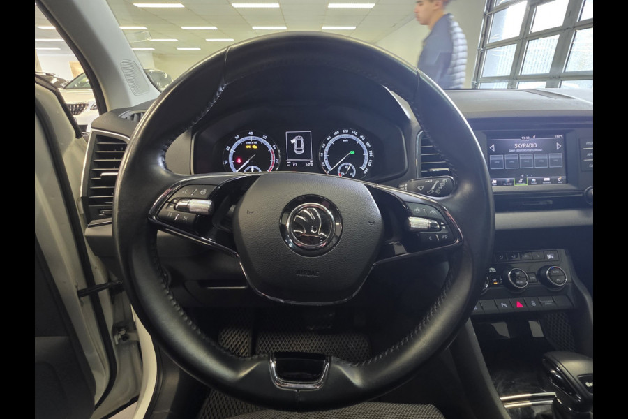 Škoda Karoq 1.5 TSI Automaat – Leder – Cruise – Navigatie –