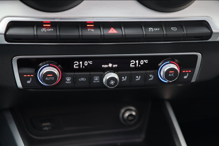 Audi Q2 1.4 TFSI ACT / PANODAK / VIRTUAL / ACC / KEYLESS / CARPLAY / STOELVERW