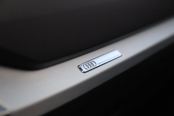 Audi Q2 1.4 TFSI ACT / PANODAK / VIRTUAL / ACC / KEYLESS / CARPLAY / STOELVERW