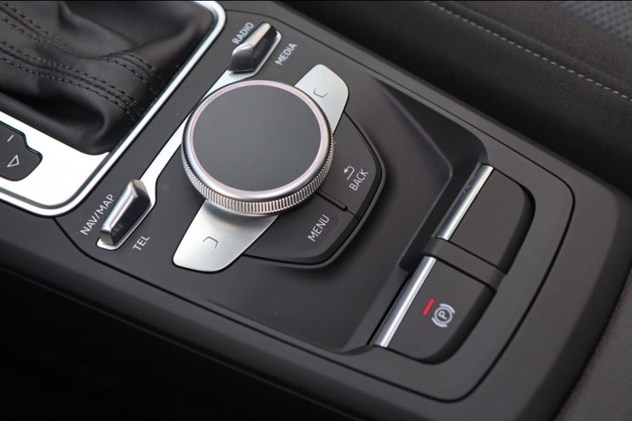 Audi Q2 1.4 TFSI ACT / PANODAK / VIRTUAL / ACC / KEYLESS / CARPLAY / STOELVERW