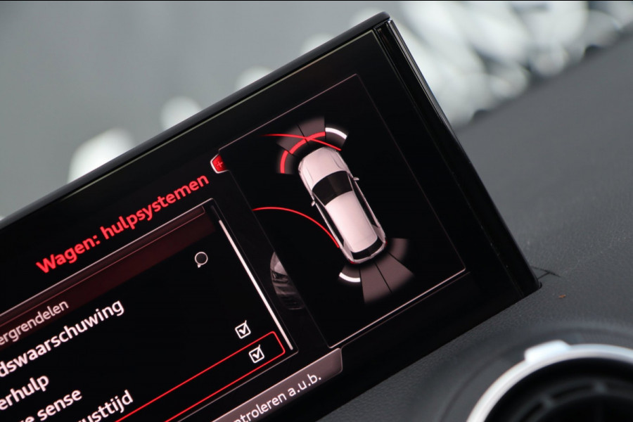 Audi Q2 1.4 TFSI ACT / PANODAK / VIRTUAL / ACC / KEYLESS / CARPLAY / STOELVERW