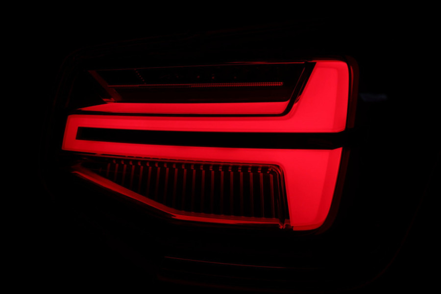 Audi Q2 1.4 TFSI ACT / PANODAK / VIRTUAL / ACC / KEYLESS / CARPLAY / STOELVERW