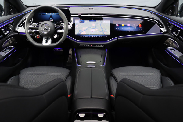 Mercedes-Benz E-Klasse AMG 53 4MATIC+ Premium | 612pk | Hyperscreen | Achterasbesturing | Distronic+ | Burmester | HUD | Digital Light | Stoelventilatie | Surround Camera | Keyless Go | Soft-Close |