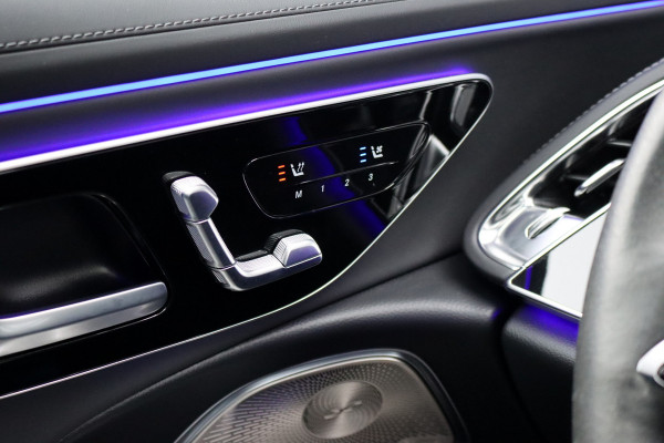 Mercedes-Benz E-Klasse AMG 53 4MATIC+ Premium | 612pk | Hyperscreen | Achterasbesturing | Distronic+ | Burmester | HUD | Digital Light | Stoelventilatie | Surround Camera | Keyless Go | Soft-Close |