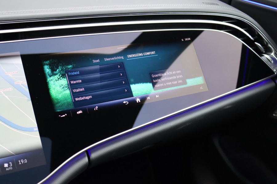 Mercedes-Benz E-Klasse AMG 53 4MATIC+ Premium | 612pk | Hyperscreen | Achterasbesturing | Distronic+ | Burmester | HUD | Digital Light | Stoelventilatie | Surround Camera | Keyless Go | Soft-Close |