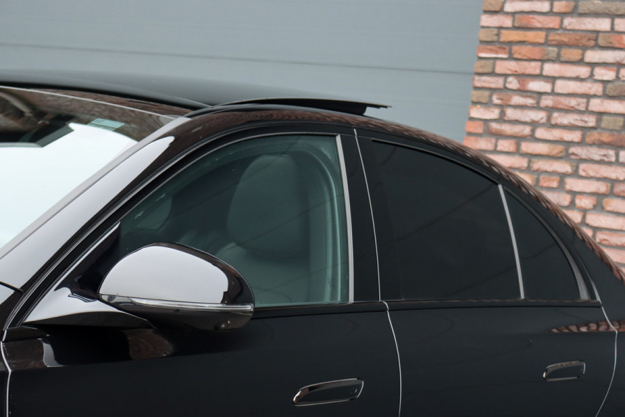 Mercedes-Benz E-Klasse AMG 53 4MATIC+ Premium | 612pk | Hyperscreen | Achterasbesturing | Distronic+ | Burmester | HUD | Digital Light | Stoelventilatie | Surround Camera | Keyless Go | Soft-Close |