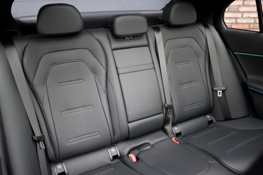 Mercedes-Benz E-Klasse AMG 53 4MATIC+ Premium | 612pk | Hyperscreen | Achterasbesturing | Distronic+ | Burmester | HUD | Digital Light | Stoelventilatie | Surround Camera | Keyless Go | Soft-Close |
