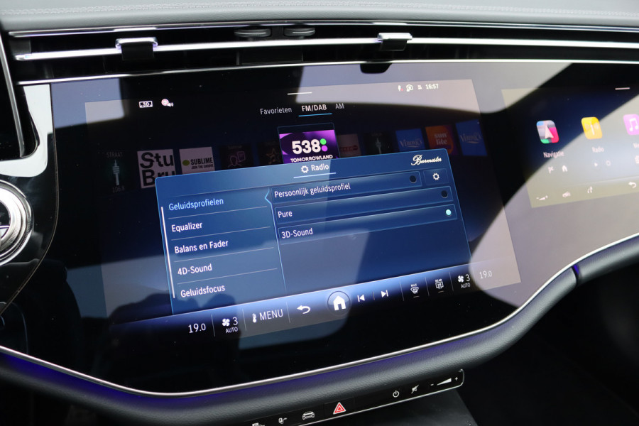 Mercedes-Benz E-Klasse AMG 53 4MATIC+ Premium | 612pk | Hyperscreen | Achterasbesturing | Distronic+ | Burmester | HUD | Digital Light | Stoelventilatie | Surround Camera | Keyless Go | Soft-Close |