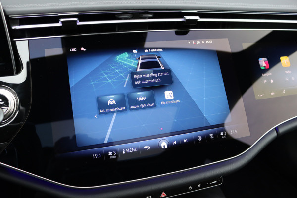 Mercedes-Benz E-Klasse AMG 53 4MATIC+ Premium | 612pk | Hyperscreen | Achterasbesturing | Distronic+ | Burmester | HUD | Digital Light | Stoelventilatie | Surround Camera | Keyless Go | Soft-Close |