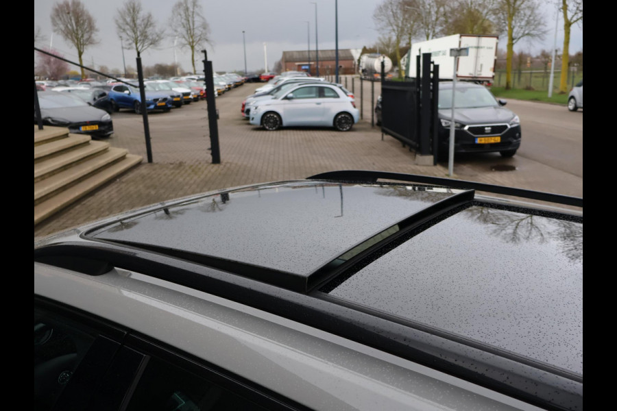 Škoda Superb Combi 1.4 TSI ACT 150 PK SPORTLINE DSG AUT. *STEEL GREY* + WEGKL. TREKHAAK | PANORAMA | 19 INCH | CANTON | ADAPTIVE CRUISE | ALCANTARA