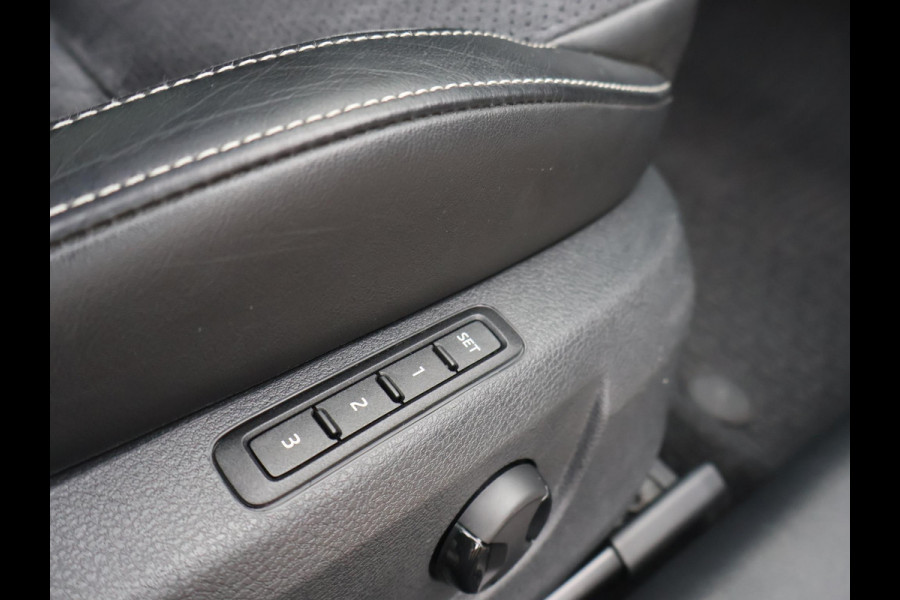 Škoda Superb Combi 1.4 TSI ACT 150 PK SPORTLINE DSG AUT. *STEEL GREY* + WEGKL. TREKHAAK | PANORAMA | 19 INCH | CANTON | ADAPTIVE CRUISE | ALCANTARA