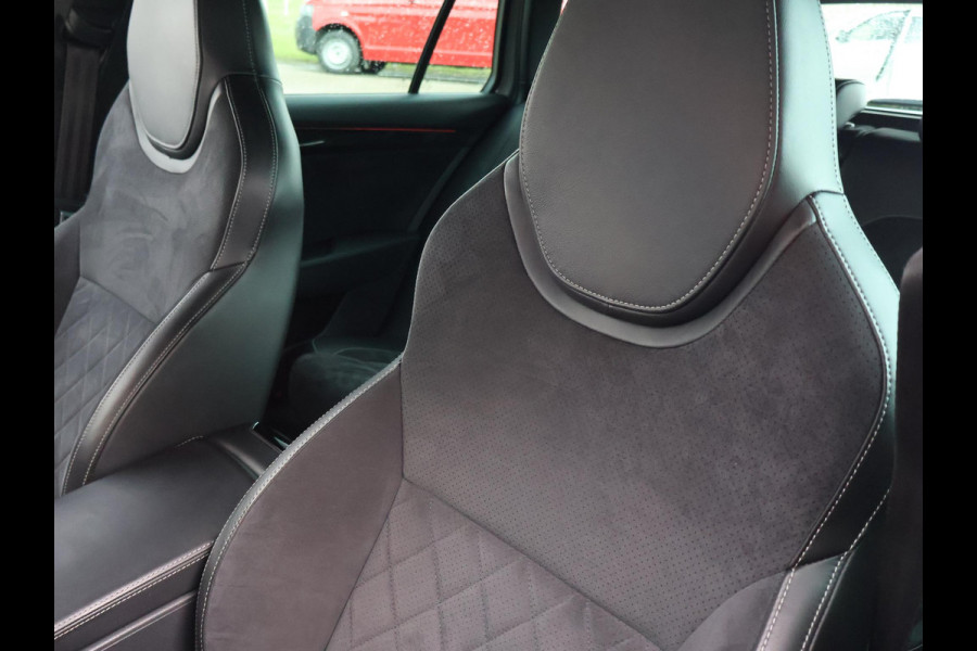 Škoda Superb Combi 1.4 TSI ACT 150 PK SPORTLINE DSG AUT. *STEEL GREY* + WEGKL. TREKHAAK | PANORAMA | 19 INCH | CANTON | ADAPTIVE CRUISE | ALCANTARA