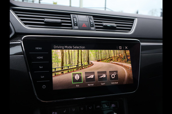 Škoda Superb Combi 1.4 TSI ACT 150 PK SPORTLINE DSG AUT. *STEEL GREY* + WEGKL. TREKHAAK | PANORAMA | 19 INCH | CANTON | ADAPTIVE CRUISE | ALCANTARA