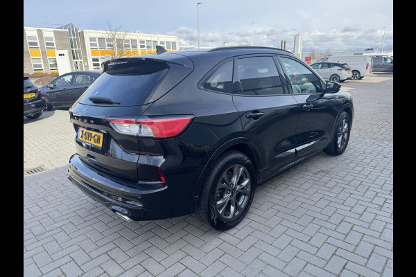 Ford Kuga 1.5 EcoBoost ST-Line 150pk | Winterpack | 19 inch lichtmetalen velgen | elektrisch bedienbare achterklep