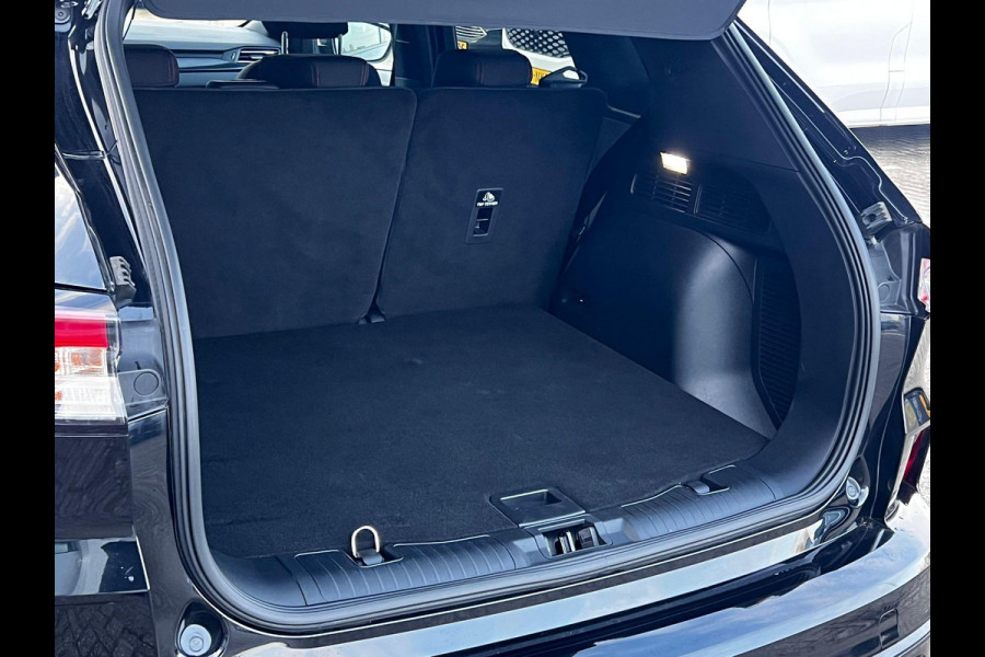 Ford Kuga 1.5 EcoBoost ST-Line 150pk | Winterpack | 19 inch lichtmetalen velgen | elektrisch bedienbare achterklep