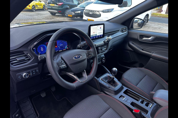 Ford Kuga 1.5 EcoBoost ST-Line 150pk | Winterpack | 19 inch lichtmetalen velgen | elektrisch bedienbare achterklep
