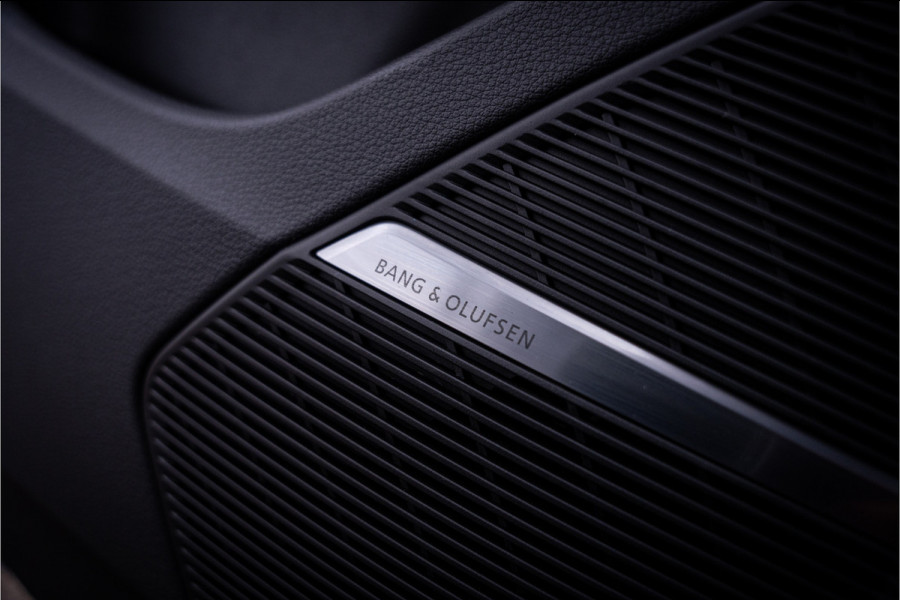 Audi Q8 55 TFSIe quattro Pro Line S ** Panodak ** Memory ** B&O ** Trekhaak