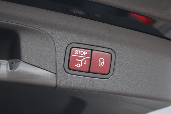 Mercedes-Benz GLE 450 d 4MATIC AMG Line Premium | Luchtvering | Distronic+ | Trekhaak | Stoelventilatie | Burmester | Verwarmd Stuurwiel | Standkachel | Panoramadak | Nappa Leder |