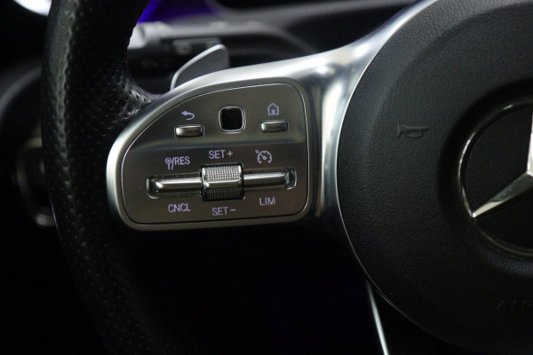 Mercedes-Benz A-Klasse 200 Business Solution AMG PANO/CAM/LANEASSIST/ACC/STOELVER/SFEERVER/VOL