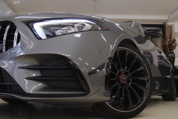 Mercedes-Benz A-Klasse 200 Business Solution AMG PANO/CAM/LANEASSIST/ACC/STOELVER/SFEERVER/VOL