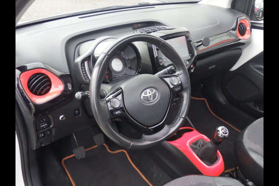 Toyota Aygo 1.0 VVT-i x-otic, Open Dak, Camera, NL/NAP, Compleet!