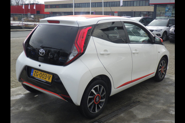 Toyota Aygo 1.0 VVT-i x-otic, Open Dak, Camera, NL/NAP, Compleet!