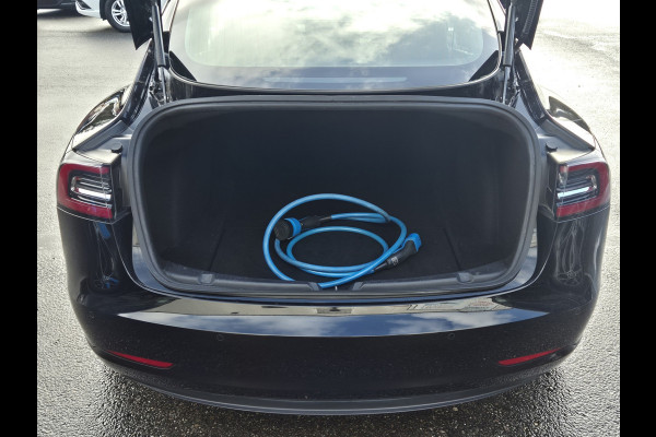 Tesla Model 3 Standard RWD Plus 60 kWh / Leder / AutoPilot 3 / Self Driving / APK /