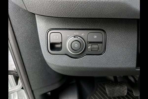 Mercedes-Benz Sprinter 319 1.9 CDI L2 Pro 3500kg Trekhaak Navigatie Parkeerpakket Carplay Betimmering BPM vrij Stoelverwarming