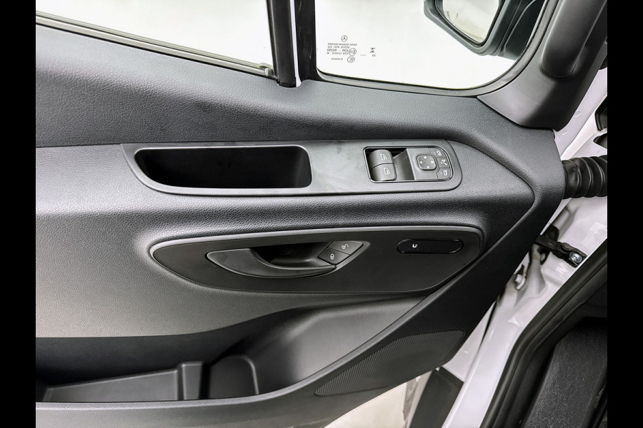 Mercedes-Benz Sprinter 319 1.9 CDI L2 Pro 3500kg Trekhaak Navigatie Parkeerpakket Carplay Betimmering BPM vrij Stoelverwarming