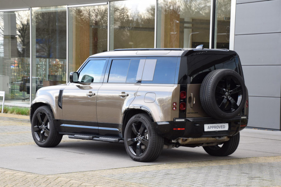 Land Rover Defender 110 P300e 110 X-Dynamic HSE