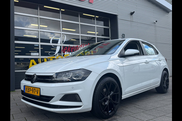 Volkswagen Polo 1.0 Trendline - Navigatie I Airco I PDC I LED I Nwe Sport velgen 18 inch I Veiligheid pakket I Trekhaak