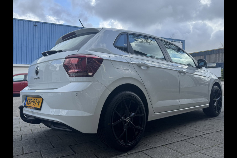 Volkswagen Polo 1.0 Trendline - Navigatie I Airco I PDC I LED I Nwe Sport velgen 18 inch I Veiligheid pakket I Trekhaak