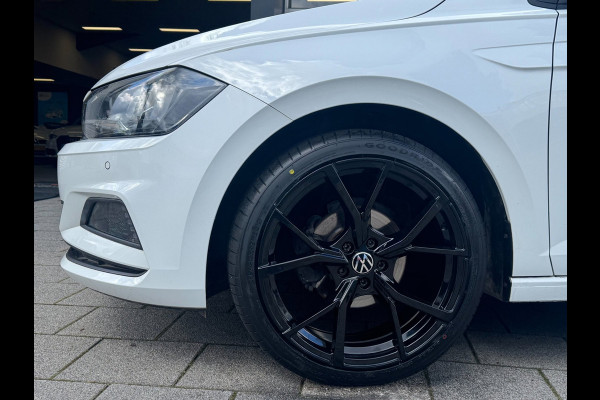 Volkswagen Polo 1.0 Trendline - Navigatie I Airco I PDC I LED I Nwe Sport velgen 18 inch I Veiligheid pakket I Trekhaak