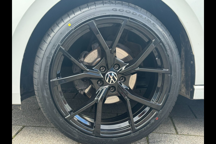 Volkswagen Polo 1.0 Trendline - Navigatie I Airco I PDC I LED I Nwe Sport velgen 18 inch I Veiligheid pakket I Trekhaak