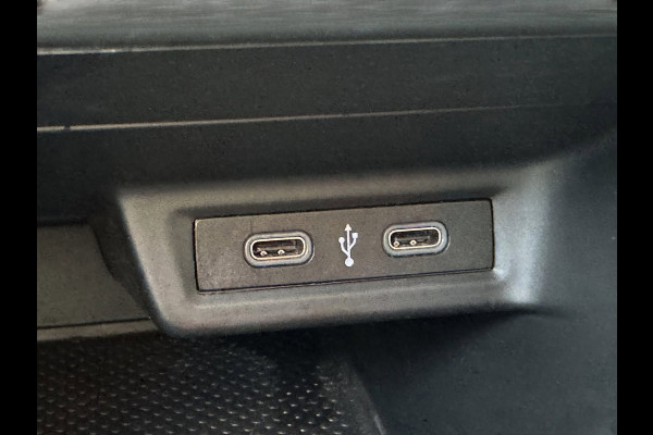 Volkswagen Polo 1.0 Trendline - Navigatie I Airco I PDC I LED I Nwe Sport velgen 18 inch I Veiligheid pakket I Trekhaak