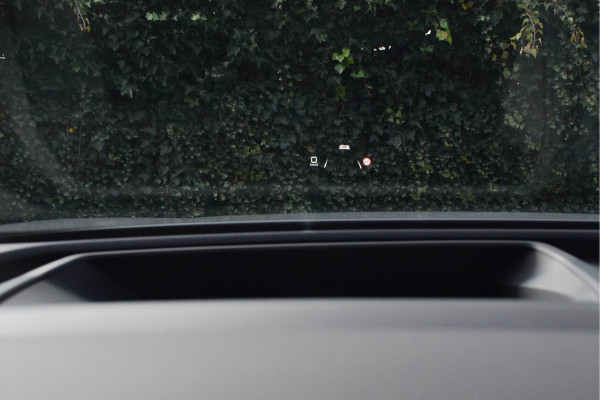 Audi Q4 e-tron 35 S-line / Standkachel/ Virtual Cockpit/ Adaptive Cruise Control/