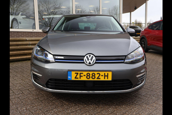 Volkswagen e-Golf + LEDER SPORTINTERIEUR | VIRTUAL COCKPIT | ADAPTIVE CRUISE | LED | CAMERA | STOELVERW. | APPLE CARPLAY