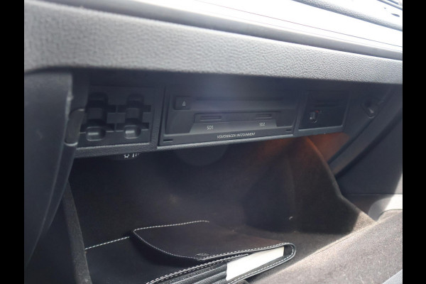 Volkswagen e-Golf + LEDER SPORTINTERIEUR | VIRTUAL COCKPIT | ADAPTIVE CRUISE | LED | CAMERA | STOELVERW. | APPLE CARPLAY