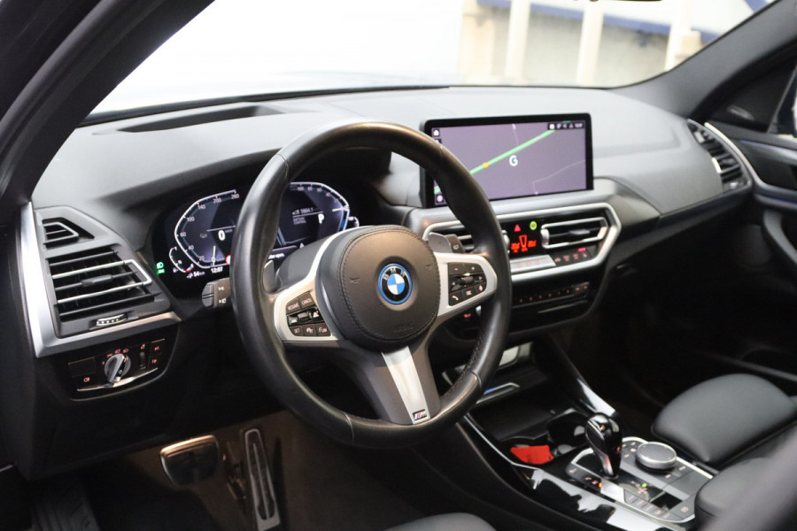 BMW X3 xDrive30e High Executive M-Sport 293 PK PHEV, Panoramadak, Harman / Kardon Sound, Memory,