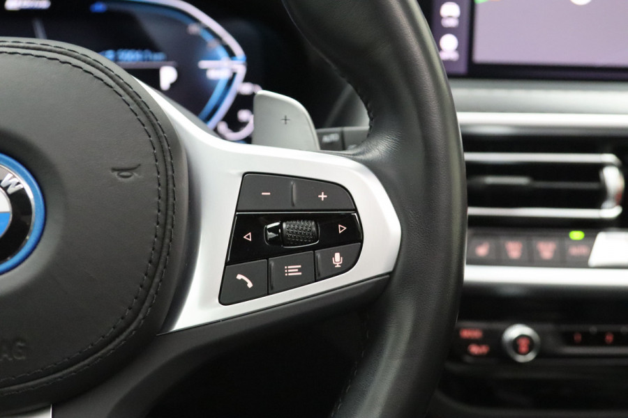 BMW X3 xDrive30e High Executive M-Sport 293 PK PHEV, Panoramadak, Harman / Kardon Sound, Memory,