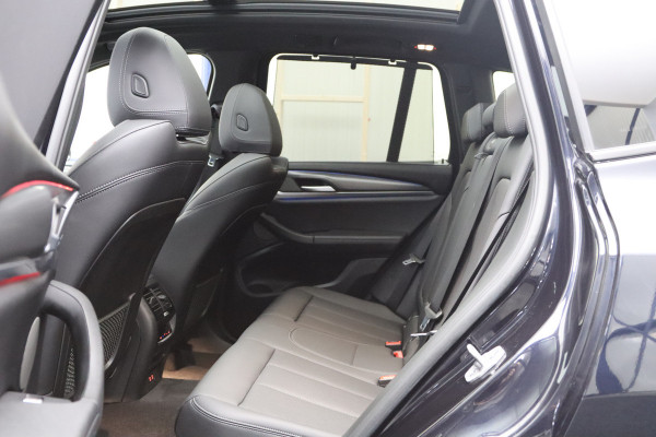 BMW X3 xDrive30e High Executive M-Sport 293 PK PHEV, Panoramadak, Harman / Kardon Sound, Memory,