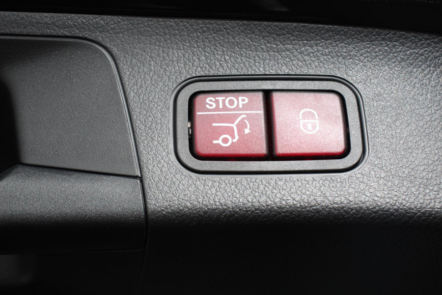 Mercedes-Benz GLA 200 163pk DCT Automaat Progressive Navigatie Climate Control Camera Electrisch bedienbare achterklep Half Leder Led Dab Ambienteverlichting