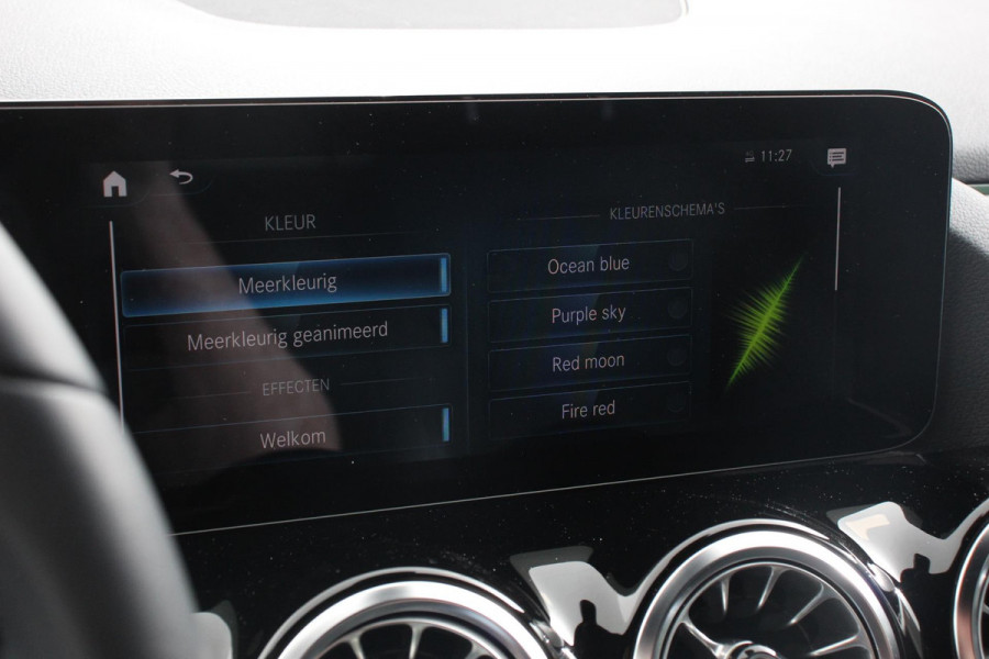 Mercedes-Benz GLA 200 163pk DCT Automaat Progressive Navigatie Climate Control Camera Electrisch bedienbare achterklep Half Leder Led Dab Ambienteverlichting