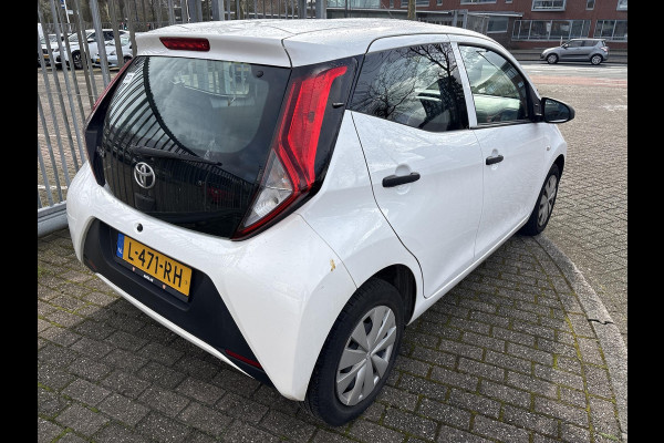 Toyota Aygo 1.0 VVT-i X-Fun | Airco | Elektrische ramen | Bluetooth | Radio/USB |